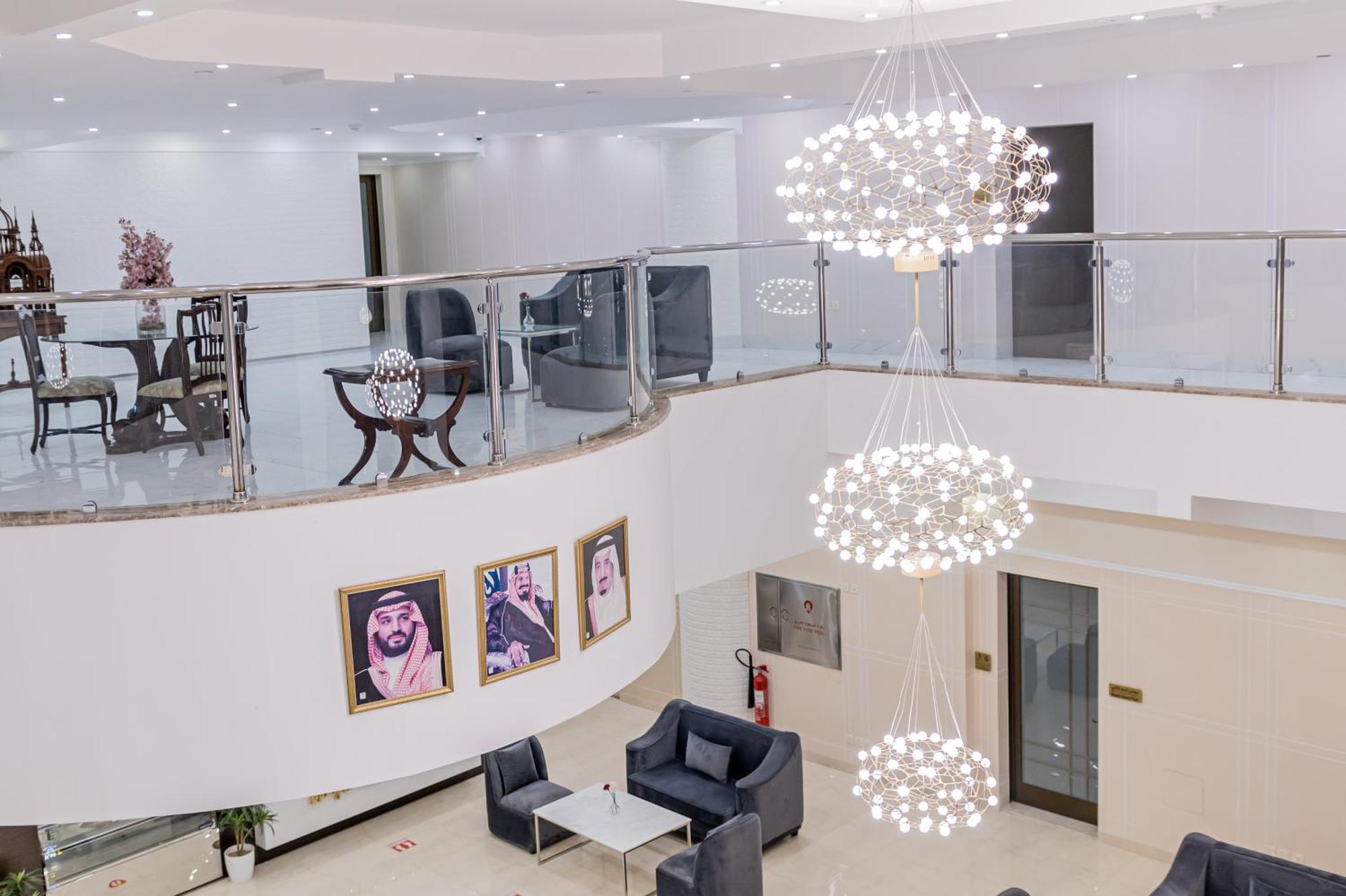 Mooj Apartments Hotel Даммам Екстер'єр фото